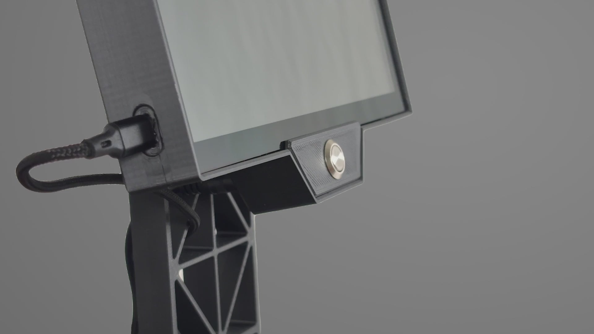 7-inch Touchscreen Monitor